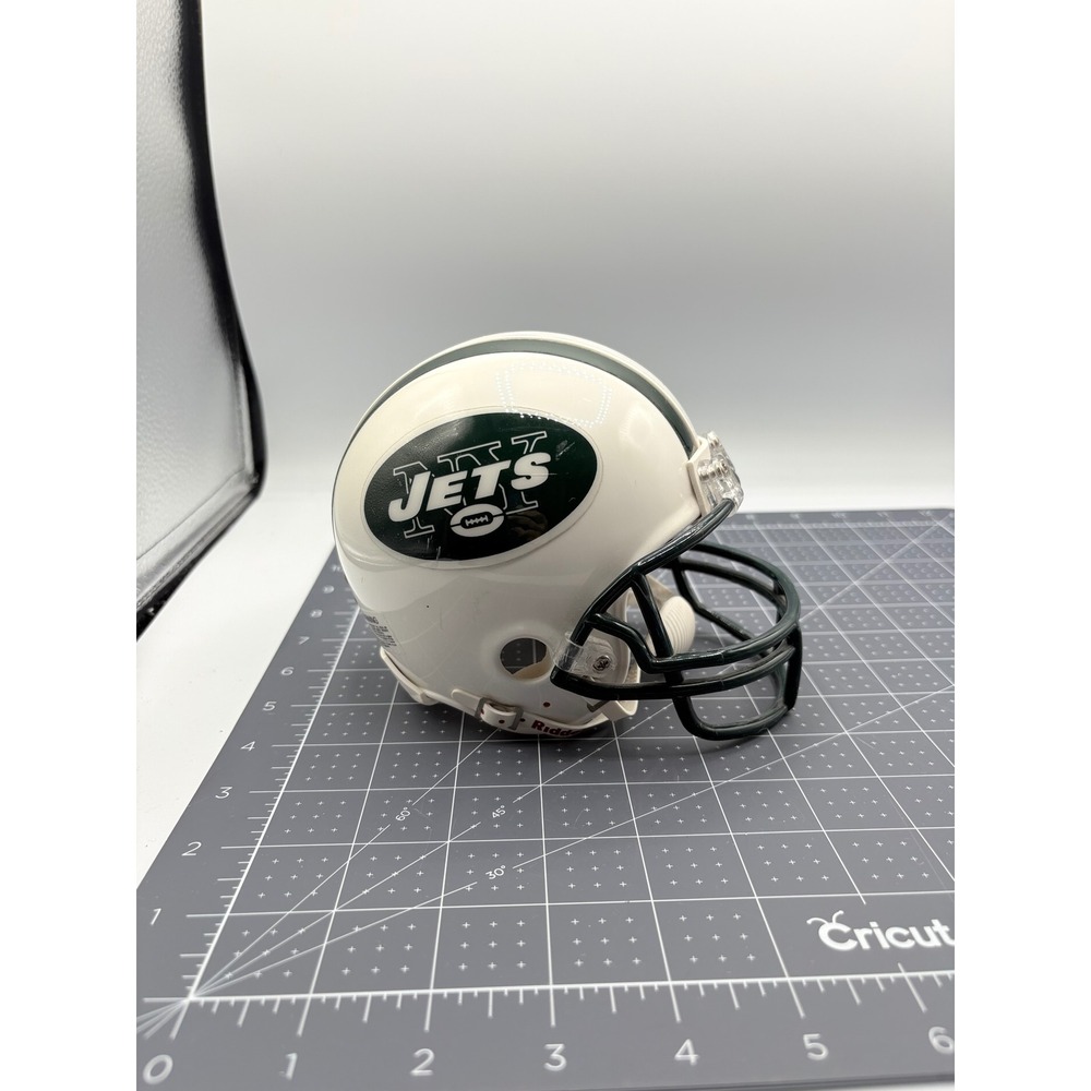NY Jets Riddell Pocket Pro Mini Football Helmet White Green NFL Collectible